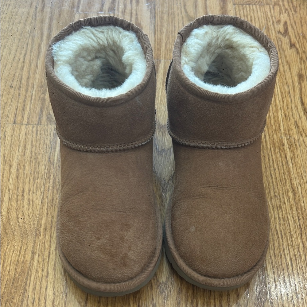 UGG Kids Classic Mini (Chestnut)